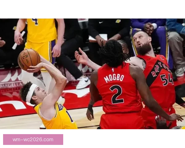 今夏多支球队欲挖角湖人球员 可能为里夫斯开出顶薪级短期合同